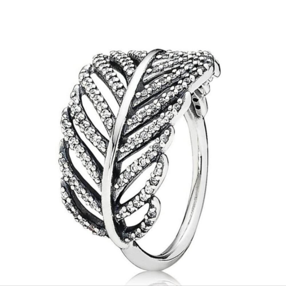 Pandora Light As A Feather Ring